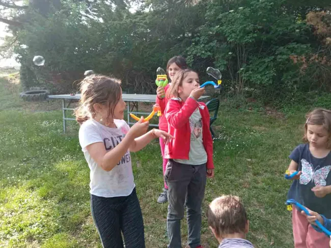 Laboratorio animazione bolle di sapone